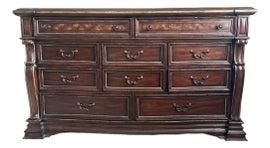 Example of Hooker Furniture Standard Dressers