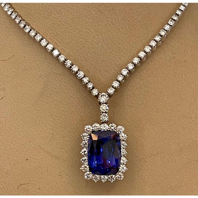 Gemstone 21 Carat Cushion-Cut AAA Tanzanite & 9.5 Ct Diamonds, Pendant Necklace Estate For Sale - Image 7 of 18