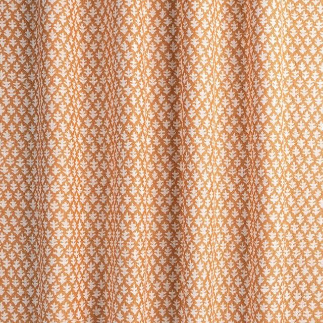You will never go wrong with Performance Burma. The small, all over figured jacquard woven is the perfect finishing touch...