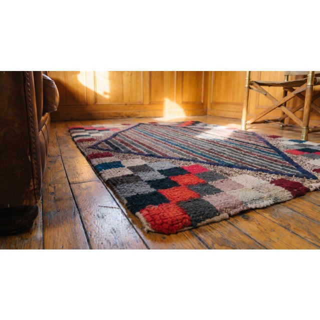 1920s Multicolor Medallion Folk Art Antique American Hooked Rug 2'5" X 3'4" Handknotted Wool Carpet For Sale - Image 9 of 9