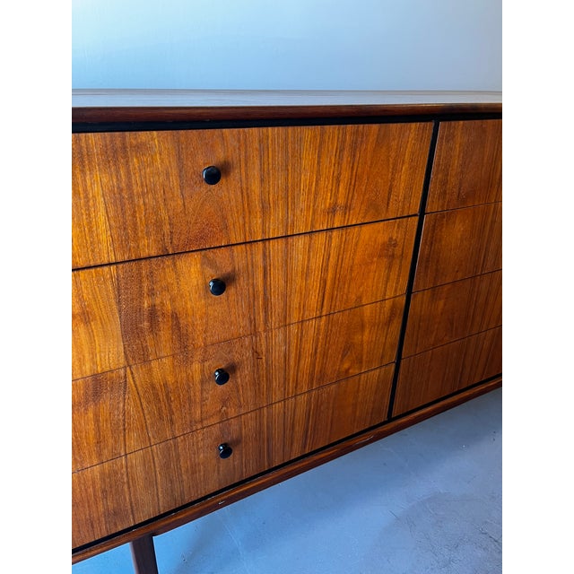 Jack Cartwright for Founders 12-Drawer Dresser, Walnut, Mid-Century Modern, Attributed For Sale - Image 9 of 14
