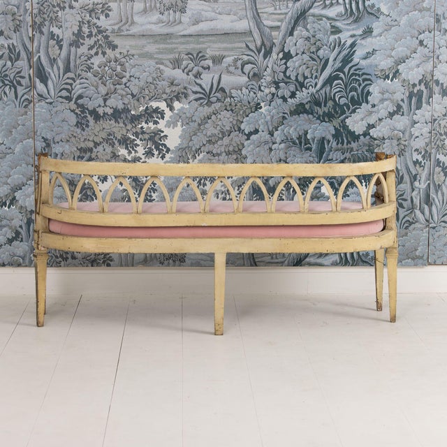 18th C. Italian Neoclassical Sphinx Sofa in Original Paint and Giltwood For Sale - Image 12 of 18