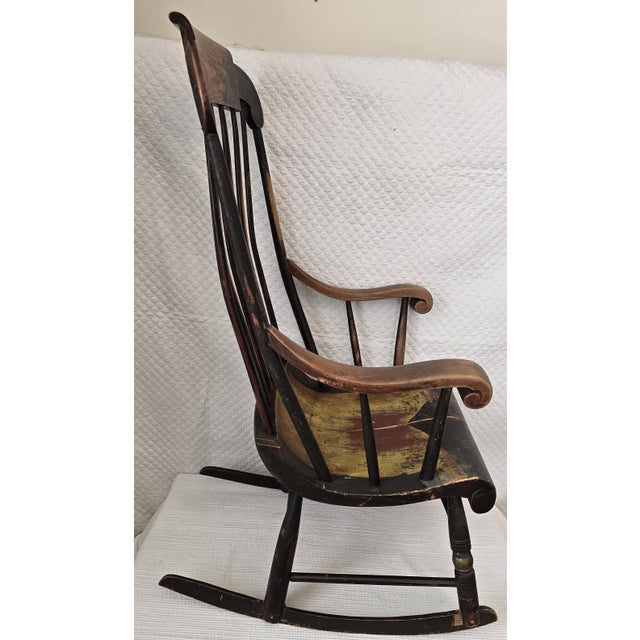 Early 19th Century Antique American Windsor Rocking Chair With Original Black Paint and Gilt Decoration For Sale - Image 5 of 6