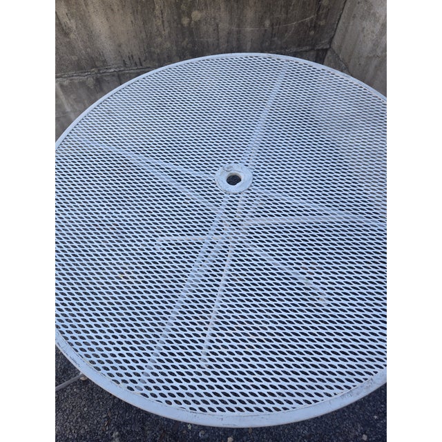 Russell Woodard Vintage Woodard Sculptura Style Outdoor Patio Seating For Sale - Image 4 of 12