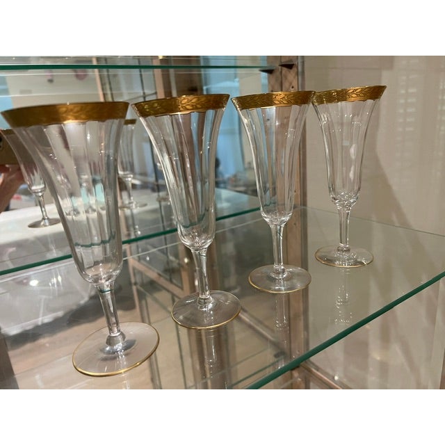 Traditional Mid 20th Century Champagne/Wine Glasses With Decorative Gold Band - Four Fluted For Sale - Image 3 of 3