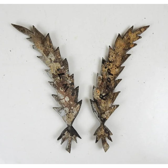 Early 20th Century Vintage Carved Folk Art Leaf Odd Fellows - a Pair For Sale - Image 5 of 5