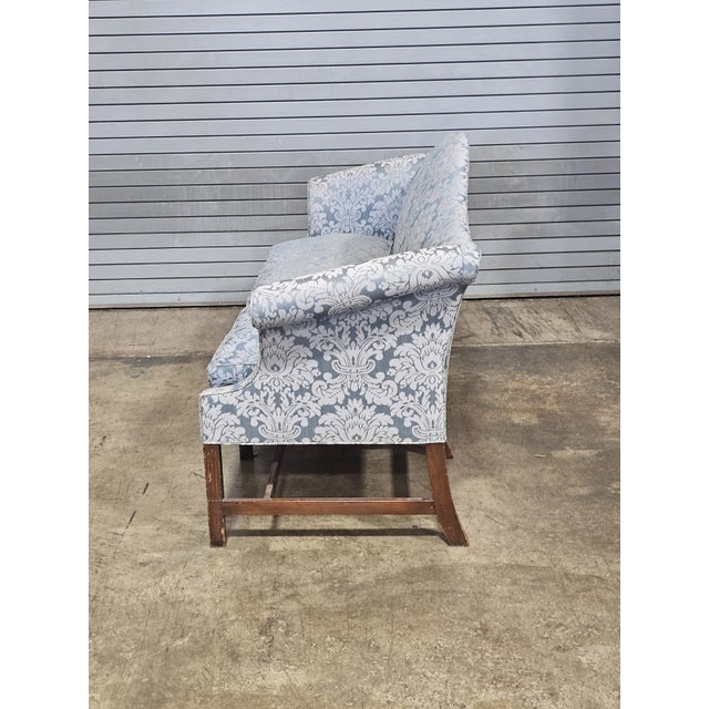 Kittinger Historic Newport Mahogany Sofa With Blue Silk Damask Fabric For Sale In Cleveland - Image 6 of 8
