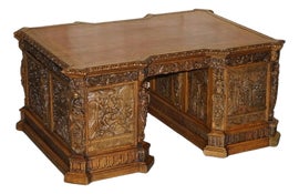 Example of Partner Desks