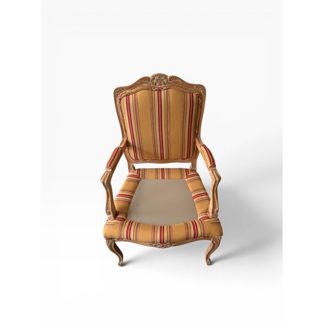 Vintage Louis XV Style Distresses Bergère Chairs For Sale - Image 4 of 15