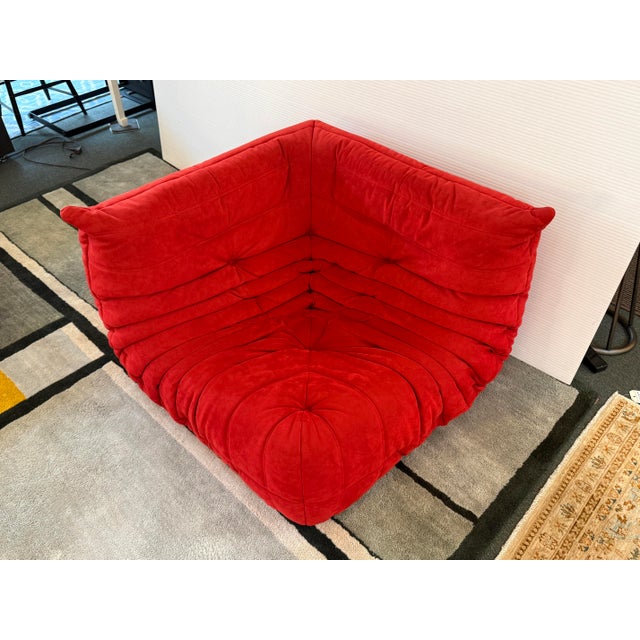 Modern Michel Ducaroy for Ligne Roset Togo Corner Armless Side Chair, Alcantara Goya Red For Sale - Image 3 of 11