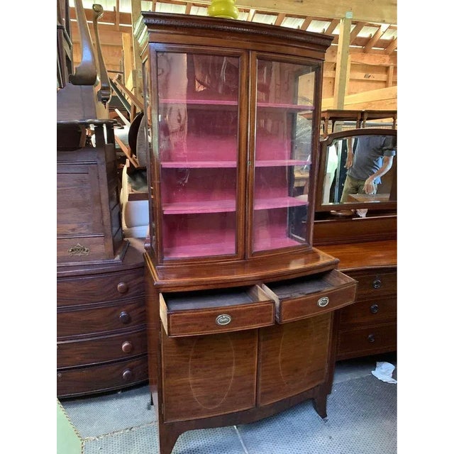 Edwardian Satinwood Inlaid Mahogany Bow-Front Cabinet Bookcase Two parts Chest with Display Top. Dovetail drawer...
