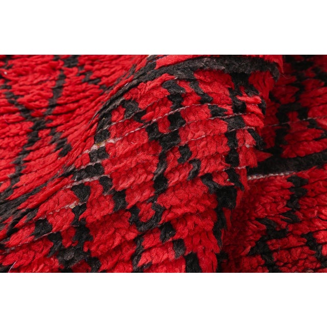 Vintage Boujad Boucherouite Moroccan Rug, 03'02 X 05'06 For Sale In Dallas - Image 6 of 10