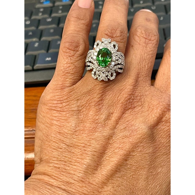 4 Carat Oval Tsavorite & 2.9 Carat Diamond in 18 Karat White Gold Ring Estate For Sale In New York - Image 6 of 18