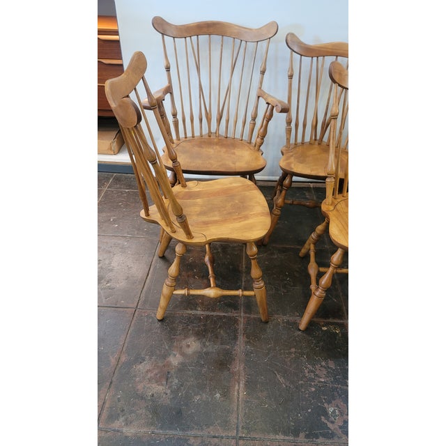 1960s Nichols & Stone Windsor Traditional Fiddleback Maple Dining Chairs Set Six 1960s For Sale - Image 5 of 10