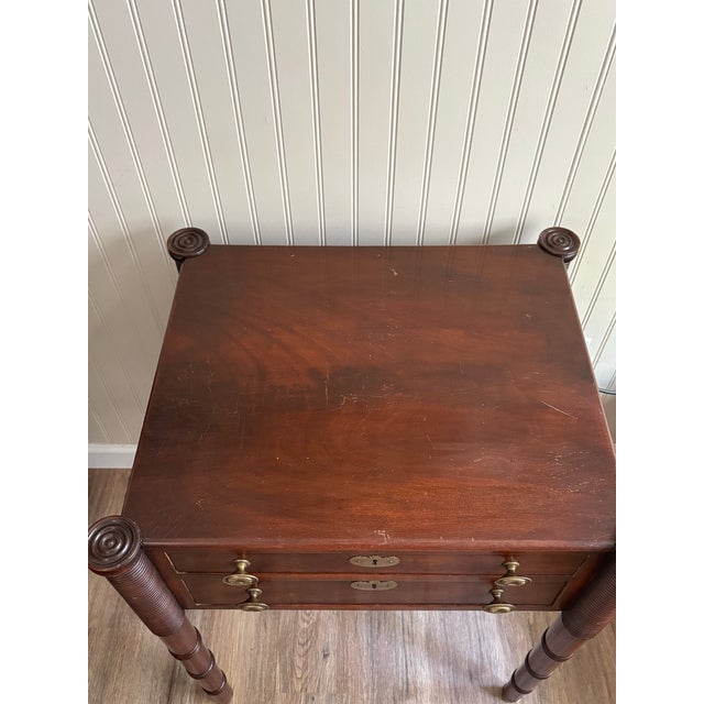 Antique Federal American Walnut Sheraton Style Side Table 19th Century Mahogany For Sale - Image 9 of 12