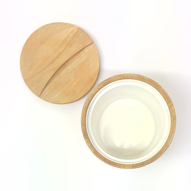 Mid 20th Century Minimalist Cylindrical Blond Wood Ice Bucket Attributed to Georges Briard For Sale - Image 5 of 7