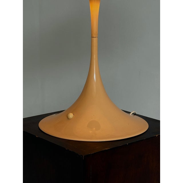 1970s Panthella Table Lamp with Beige Base by Verner Panton for Louis Poulsen, 1970s For Sale - Image 5 of 12