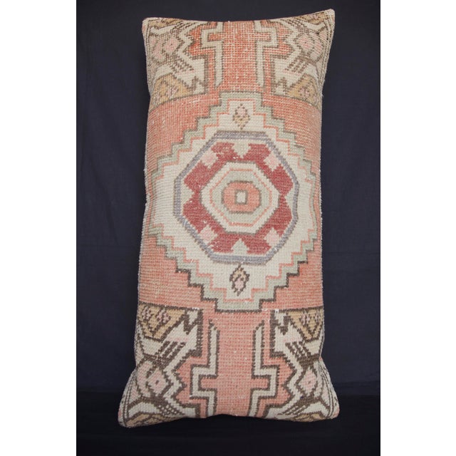Here i am listing a 100% Handmade double knotted rug pillow cover, made from Vintage Oushak carpet rug. This’s a modern...