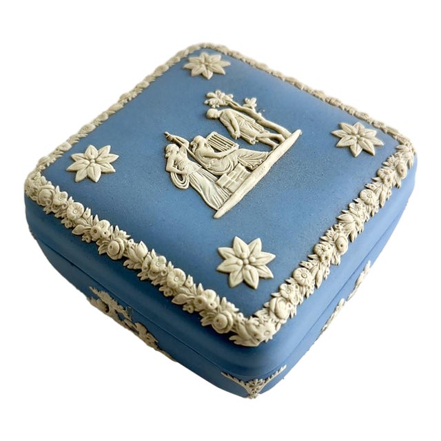 Vintage Wedgwood Pale Blue Jasperware Trinket Box With Lid, Neoclassical Relief For Sale