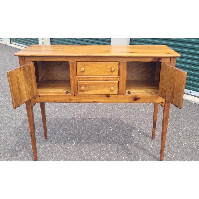 Vintage Habersham Pine Tall Huntboard For Sale In Philadelphia - Image 6 of 10