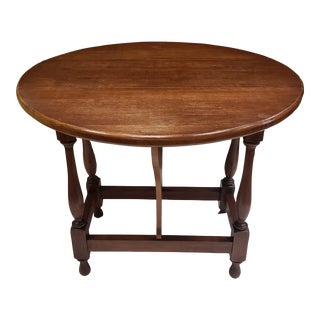 Late 20th Century The Bartley Collection Ltd Solid Wood Traditional Round Drop Leaf Side Table For Sale