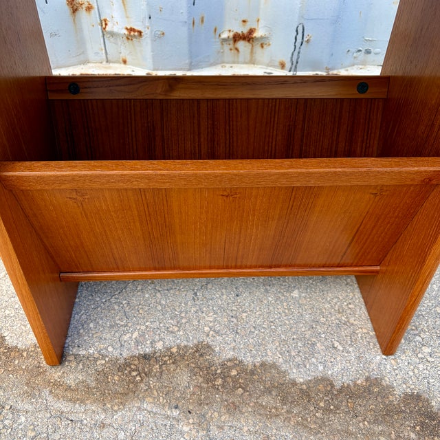 Mid-Century Modern Teak End Table /Magazine Rack by FBJ Mobler, Denmark. Circa 1970s For Sale - Image 11 of 18
