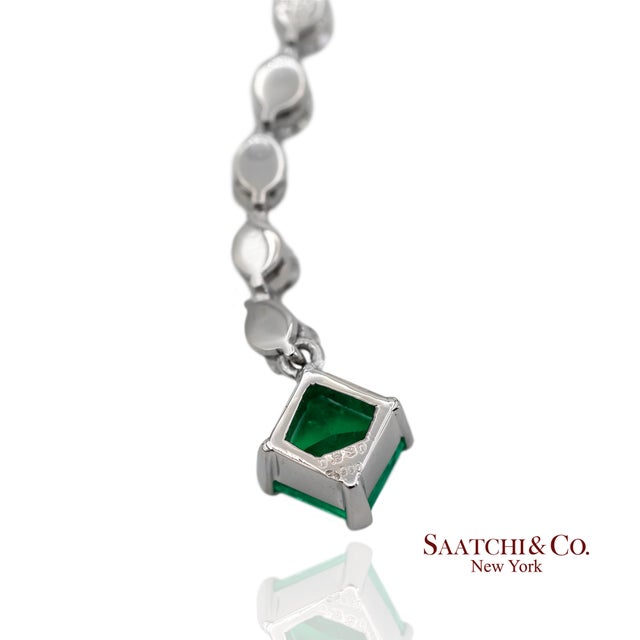 Metal Gia Certified Platinum 900 Natural Diamond and Colombian Emerald Pendant For Sale - Image 7 of 13