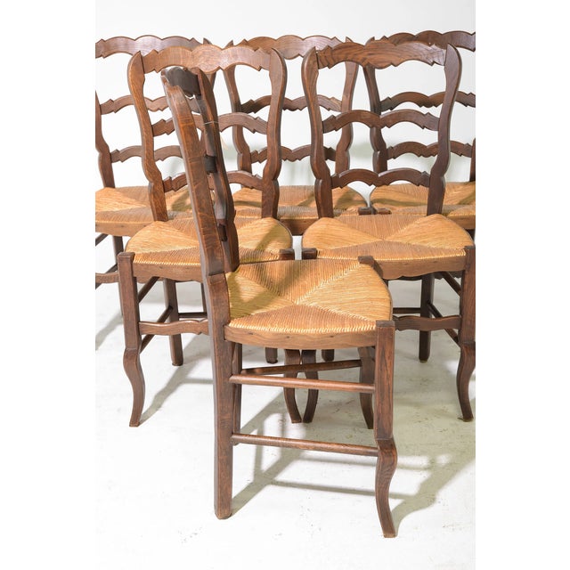 French Early 20th Century Louis XV Style Set of 6 Oak Rush Seat Dining Chairs For Sale - Image 3 of 5