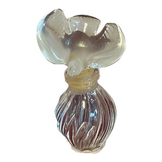 Small Lalique‑Designed Nina Ricci L’Air Du Temps Dove Bottle, C. 1970 For Sale