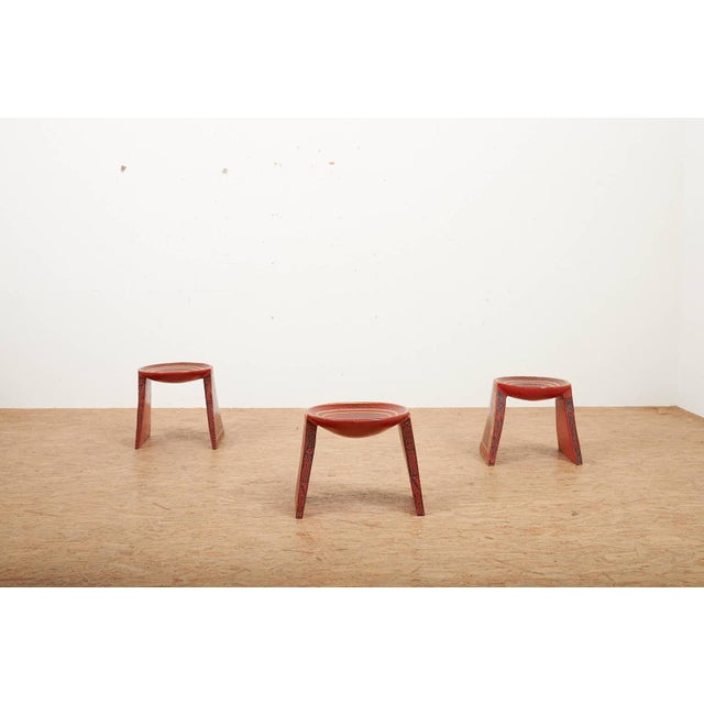 Wooden Stools with Table with South American Motifs, Set of 3, in Good conditions. Designed 1950 to 1959