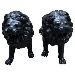 Italian Bronze Medici Lion Statues, 20th Century, Set of 2 For Sale