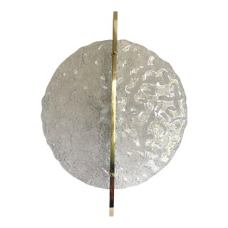 Italian Wall Light in Transparent Murano Glass Disc and Brass Metal Frame by Simoeng For Sale