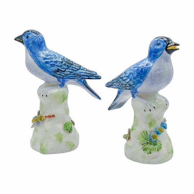 Chinoiserie Vintage Chelsea House Blue Bird Figurines – A Pair For Sale - Image 3 of 6