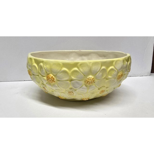 Yellow Vintage Ceramic Sculpted Daisy Bowl For Sale - Image 8 of 8