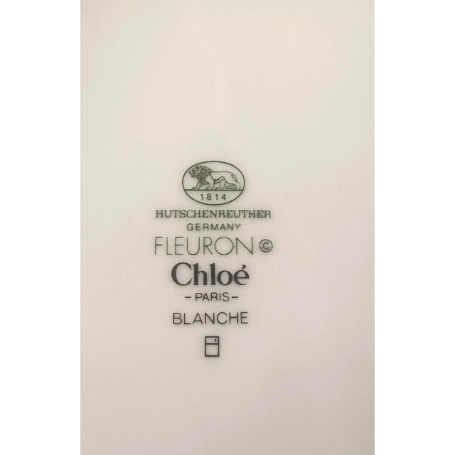 Late 20th Century Fleuron Chloe’ Paris White by Hutschenreuther China Five Piece Place Setting. Set includes: one dinner...
