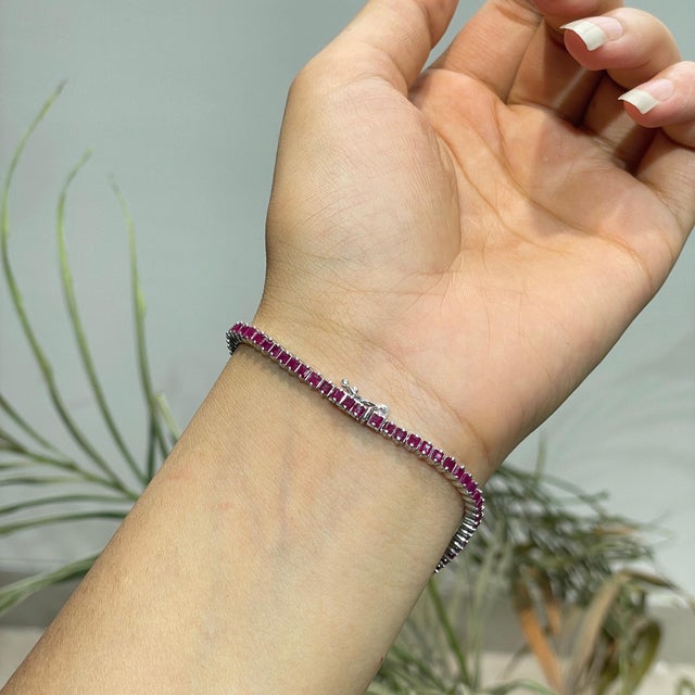 Certified Natural 5.67 Ct Ruby Square Cut Tennis Bracelet - Wedding Jewelry For Sale - Image 11 of 14