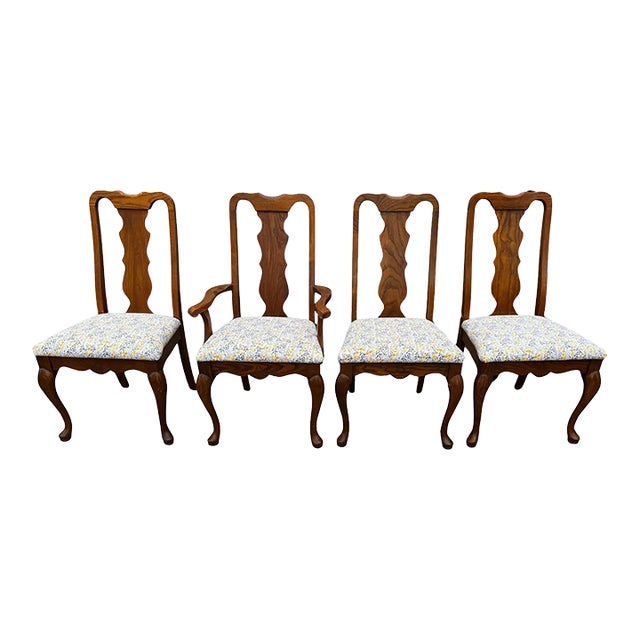 Late 19th Century Set of 4 Oak Queen Anne Style Dining Chairs For Sale