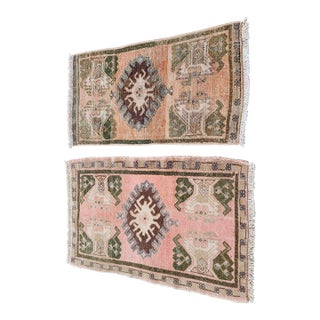 1960s Pink Oushak Wool Yastik Bath Mats - a Pair For Sale