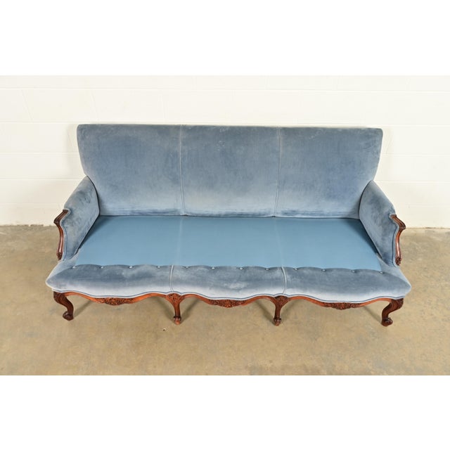 Blue Baker Furniture Style French Provincial Louis XV Carved Walnut Velvet Upholstered Sofa | Circa 1960s For Sale - Image 8 of 13