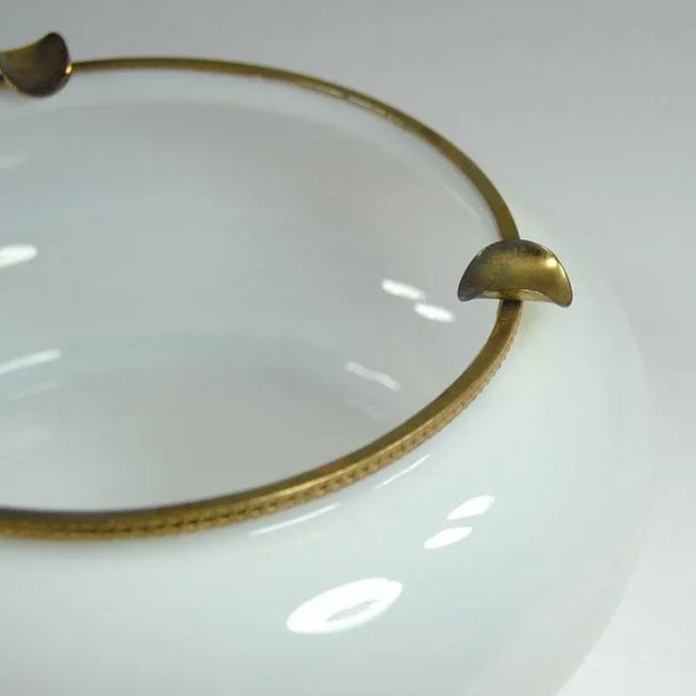 Opaline Glass Ashtray by Vincenzo Nason for VNC, 1960s For Sale - Image 4 of 9