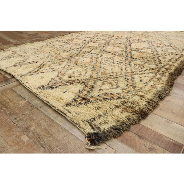 Vintage Moroccan Beni Ourain Rug - 06'07 X 09'09 For Sale - Image 9 of 9
