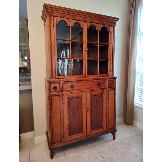 American 1810 Federal Hackensack Pine Wood Cupboard Cabinet Bergen County For Sale - Image 3 of 12
