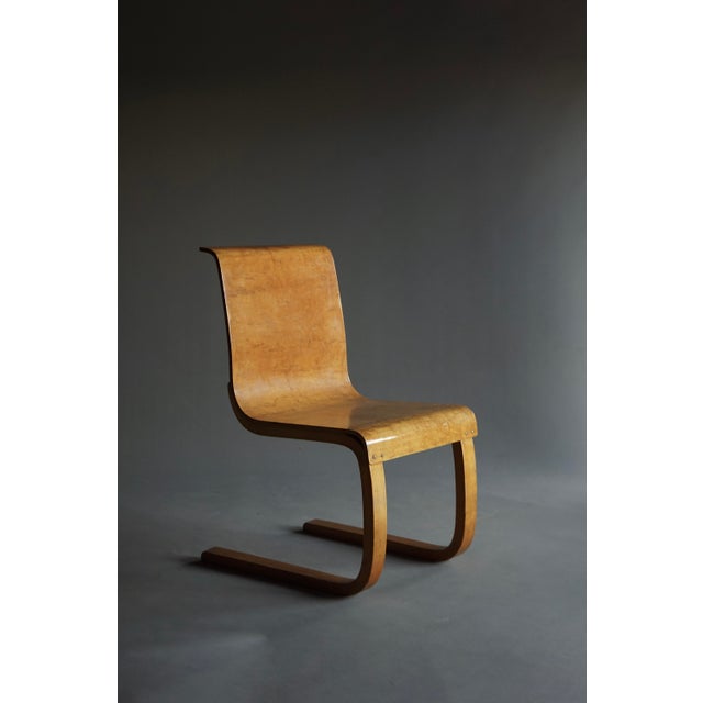 Brown Vintage Model No.21 Chair with Karelian Birch Seat by Alvar Aalto, 1933 For Sale - Image 8 of 18