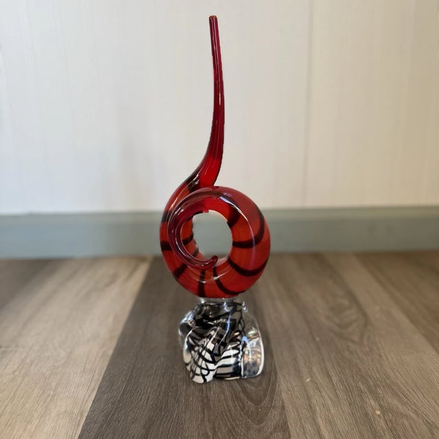 Add timeless Italian elegance to your collection with this stunning vintage Murano glass sculpture. this handcrafted piece...