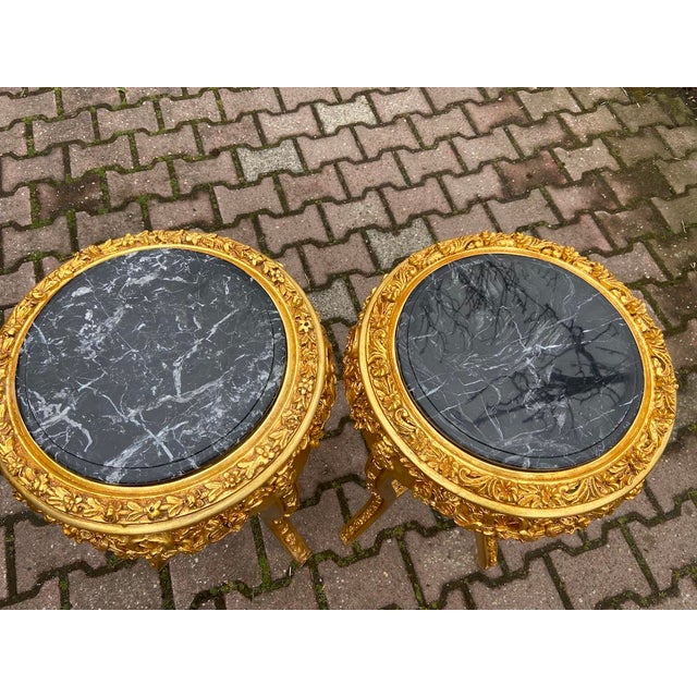 French 1980 French Louis XVI Gold Beech Black Marble Side Tables-Pair For Sale - Image 3 of 18