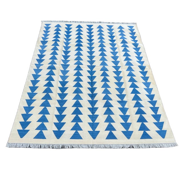 Handwoven Cotton Area Rug Vegetable Dyed Cream and Blue Pyramid Patterned Checked Dhurrie - 9'x12' For Sale - Image 9 of 10