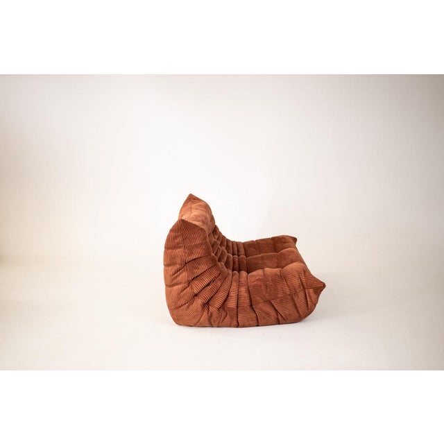This Togo has been reupholstered with new foam and high-quality new fabric, keeping its inner structure, giving the item...