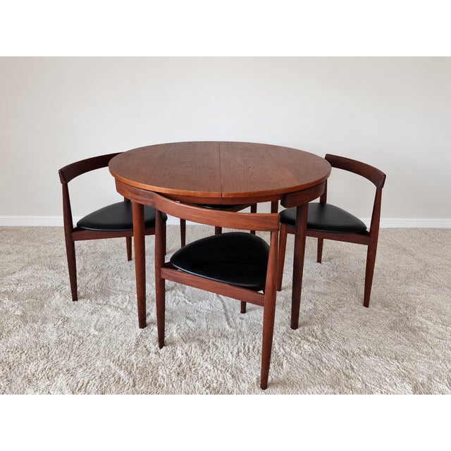 Hans Olsen Round Extendable Dining Table and Chairs in Teak by Hans Olsen for Frem Røjle, Denmark, 1960s, Set of 5 For Sale - Image 4 of 18