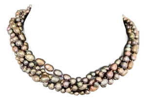 Late 20th Century Freshwater Peacock Pearl Necklace
