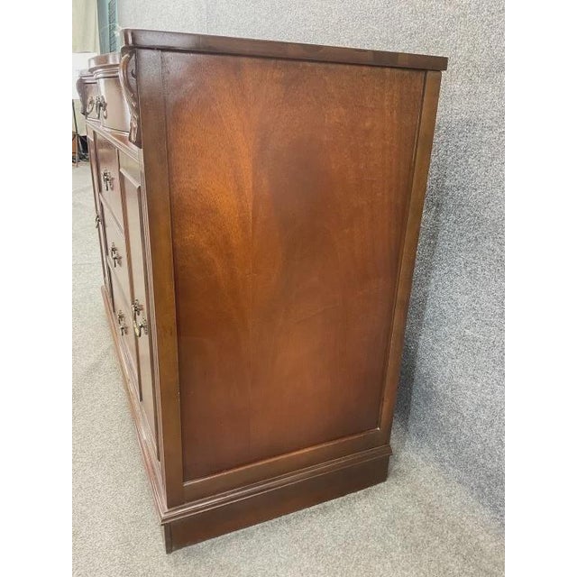 Traditional Vintage Mahogany Bow Front Server Sideboard Buffet Cabinet Brass Hardware Traditional Dining Room Storage For Sale - Image 3 of 10